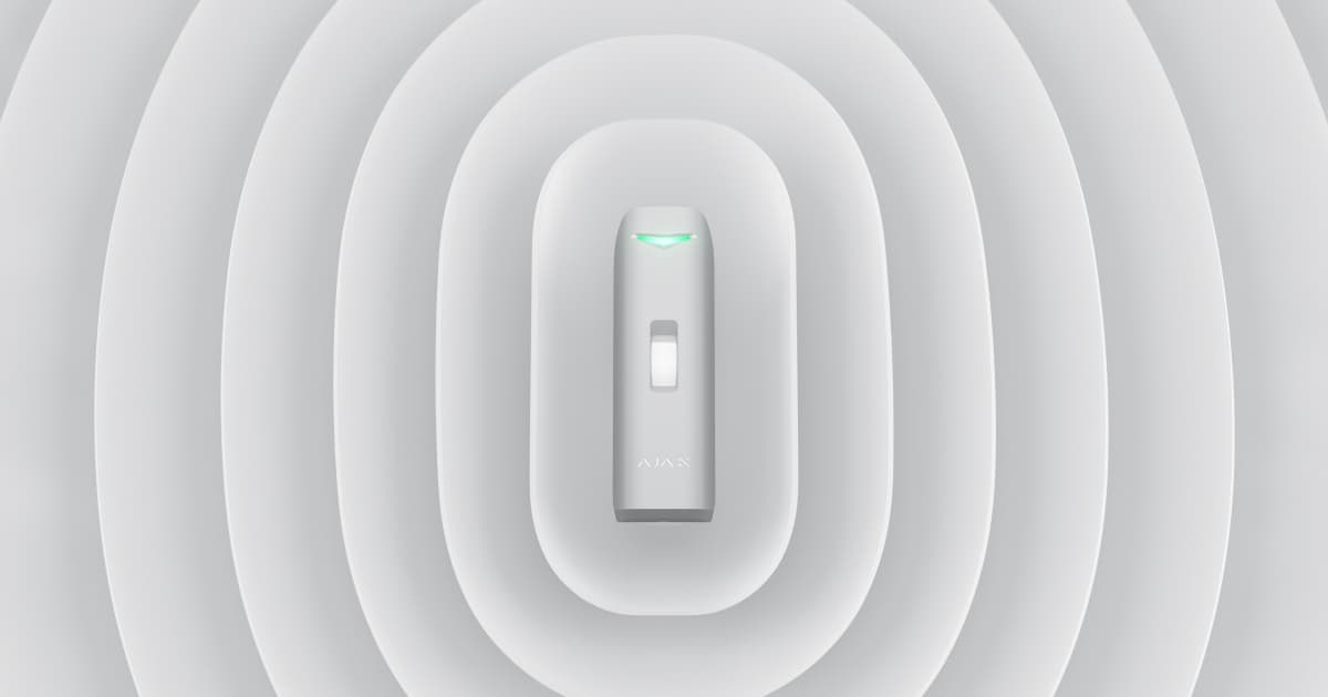 Ajax Curtain Outdoor Mini Jeweller