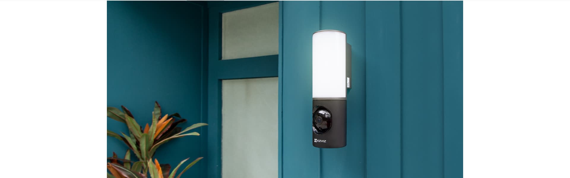 EZVIZ LC3 2K+ Akıllı Güvenlik Duvar Işığı Kamerası